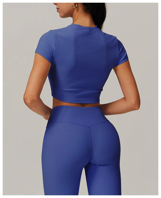 Soft Ribbed Crop Top – Perfect Fit for Gym & Everyday Wear